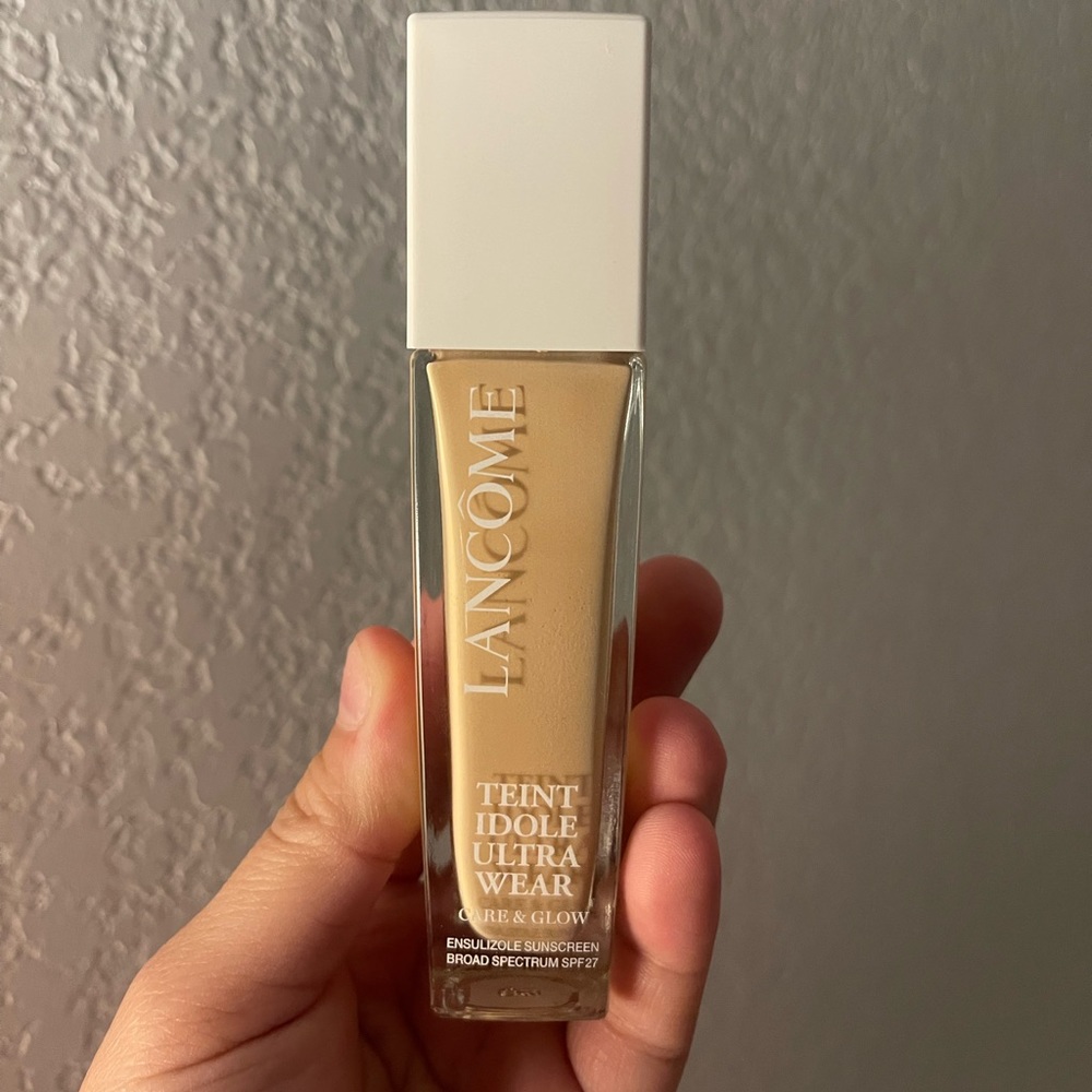 Teint Idole Ultra Wear Care and Glow Foundation’s
